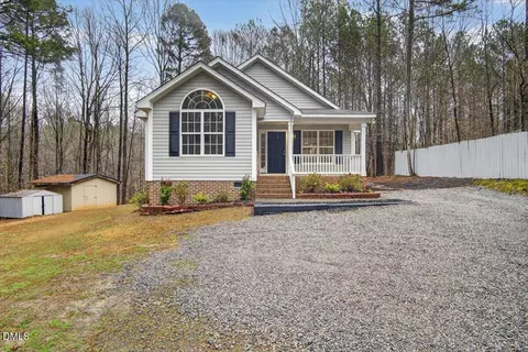 4060 Brooksdale Dr, Franklinton, NC 27525