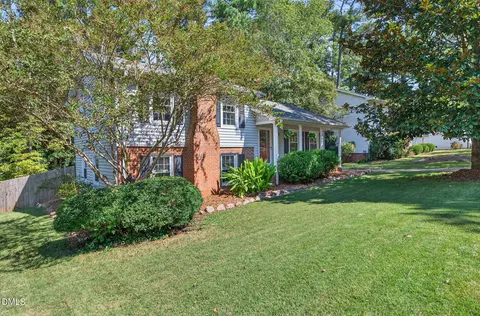 1112 Whippoorwill Ln, Raleigh, NC 27609