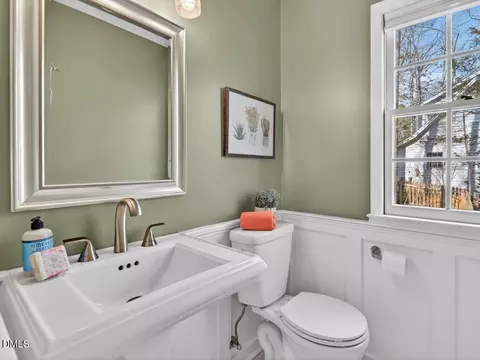 Bath - 212 Old Fox Trl, Durham, NC 27713 photo 3 of 3