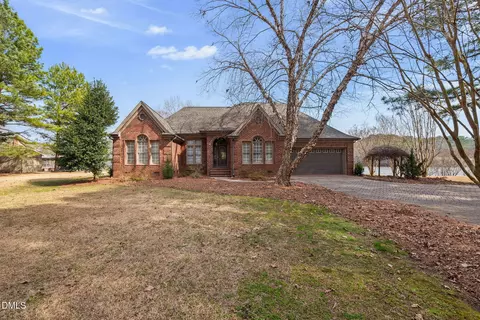 631 Cross Link Dr, Angier, NC 27501