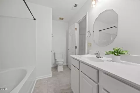 Bath - 545 Elm Ave, Wake Forest, NC 27587 photo 3 of 5