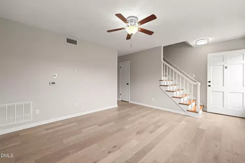 Living - 1002 Willow Dr #59, Chapel Hill, NC 27514 photo 2 of 3