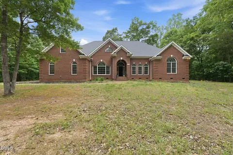 319 Triple Creek Dr, Efland, NC 27243