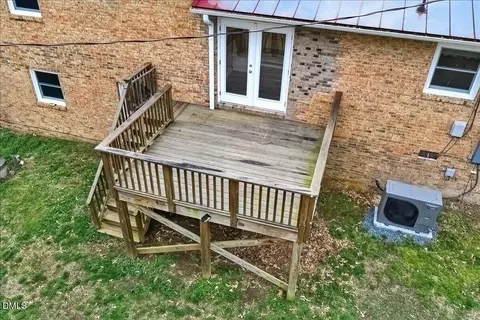 Exterior - 928 Danbury Dr, Durham, NC 27703 photo 7 of 10