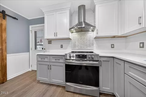 Kitchen - 928 Danbury Dr, Durham, NC 27703 photo 6 of 8