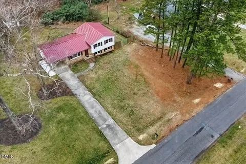 View/Area - 928 Danbury Dr, Durham, NC 27703 photo 3 of 4