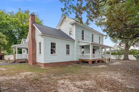 202 W Main St, Sanford, NC 27332