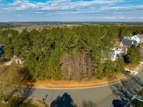 12 Cabin Crk, Pittsboro, NC 27312