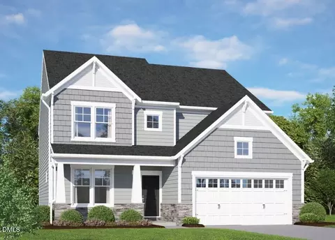 385 Glade Dr, Aberdeen, NC 28315