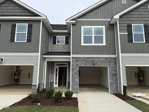 25 Joyner Park Dr, Rocky Mount, NC 27803