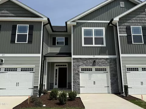25 Joyner Park Dr, Rocky Mount, NC 27803