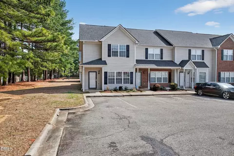 257 Dairy Rd, Clayton, NC 27520
