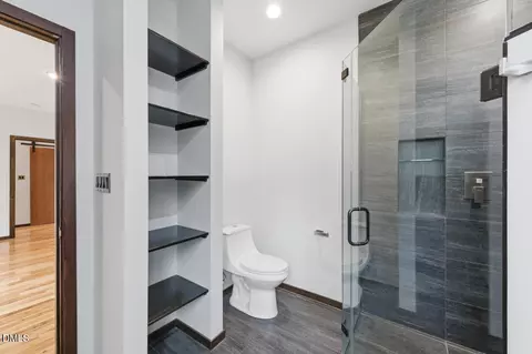 Bath - 3315 Denada Path, Durham, NC 27707 photo 4 of 11