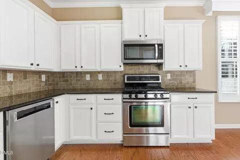 Kitchen - 112 Salmon River Dr, Durham, NC 27705 photo 5 of 6