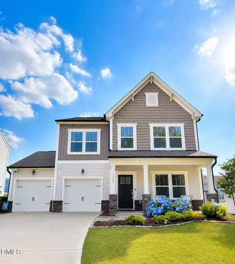 1306 Andover Wood Rd, Fuquay Varina, NC 27526