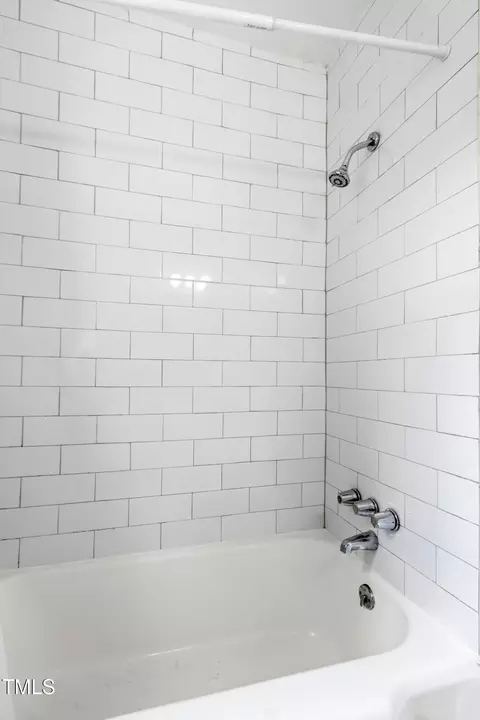 Bath - 113 Herbert St, Durham, NC 27703 photo 3 of 3