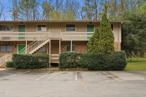 4 Shepherd Ln #BLDG C, Chapel Hill, NC 27514