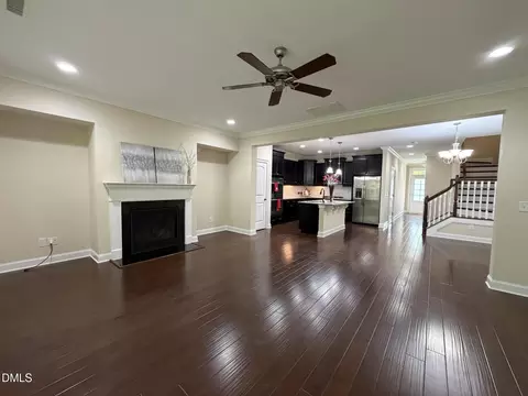 636 Chronicle Dr, Cary, NC 27513