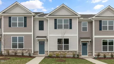 910 Sculptor St, Wendell, NC 27591