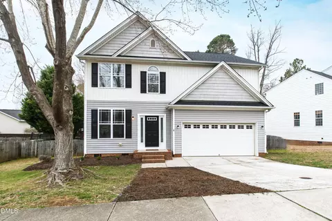 100 Covenant Rock Ln, Holly Springs, NC 27540