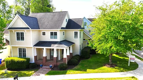 405 Jewell Dr, Chapel Hill, NC 27516