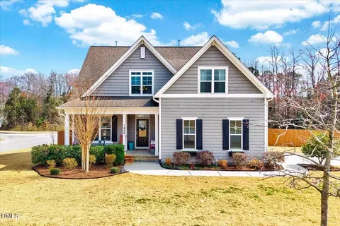 1908 Abniki Dr, Fuquay Varina, NC 27526