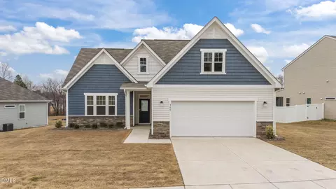 366 Tormore Dr, Sanford, NC 27330