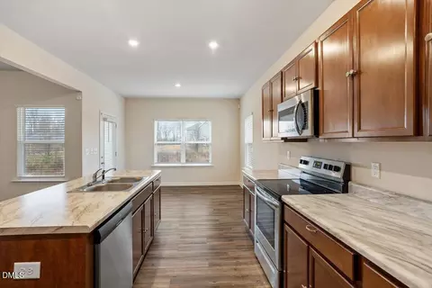 Entry Way - 142 Planters Ln, Coats, NC 27521 photo 4 of 5