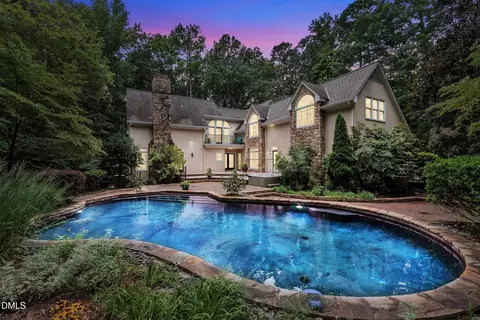 3814 High Meadow Rd, Chapel Hill, NC 27514