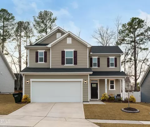 2304 Crestwood Ridge Dr, Durham, NC 27704