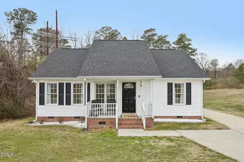 1088 Holly Pointe Dr, Wendell, NC 27591