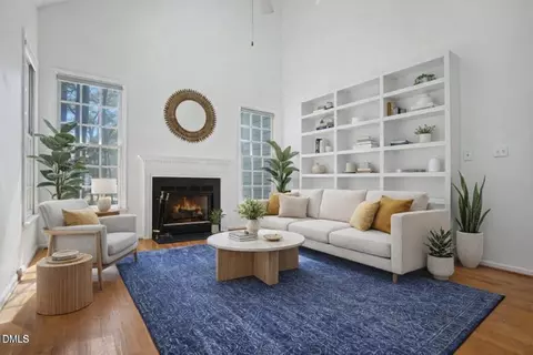2 Hurdle Ct, Durham, NC 27713