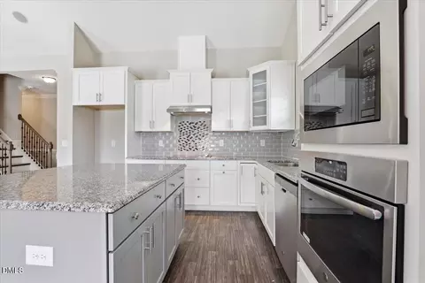 Kitchen - 157 Ramsgate Dr, Clayton, NC 27520 photo 3 of 4