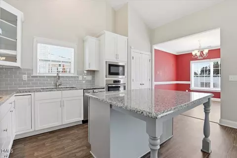 Kitchen - 157 Ramsgate Dr, Clayton, NC 27520 photo 2 of 4