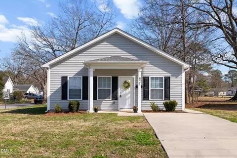 821 S 5th St, Smithfield, NC 27577