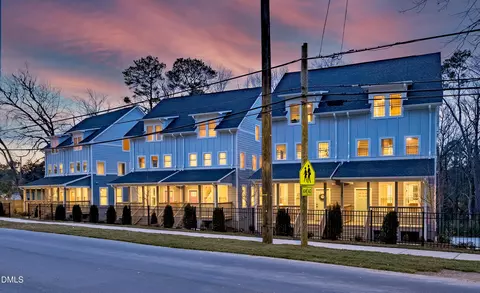 2940 Chapel Hill Rd #D, Durham, NC 27707