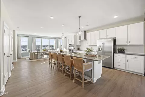 156 N White St #200, Wake Forest, NC 27587