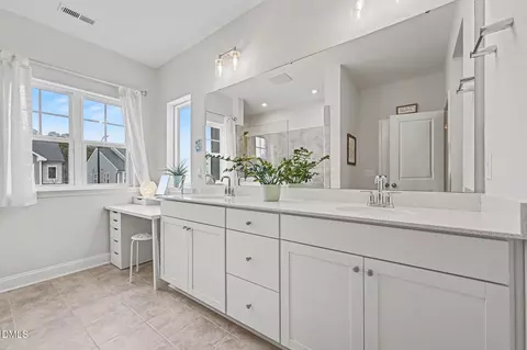 Bath - 3010 Dunnock Dr, Durham, NC 27713 photo 1 of 3