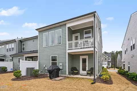 Exterior - 3010 Dunnock Dr, Durham, NC 27713 photo 5 of 5