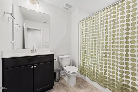 Bath - 3010 Dunnock Dr, Durham, NC 27713 photo 3 of 3