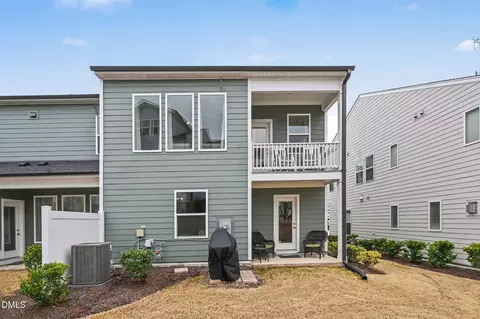 Exterior - 3010 Dunnock Dr, Durham, NC 27713 photo 4 of 5
