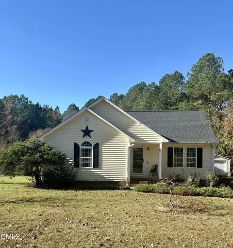 111 Appaloosa Ln, Zebulon, NC 27597