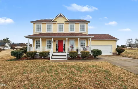 56 Muscadine Ct, Lillington, NC 27546