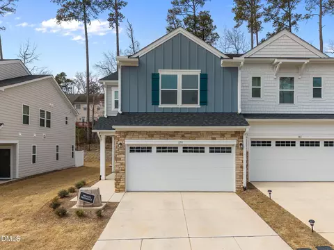 179 Cabernet Dr, Chapel Hill, NC 27516