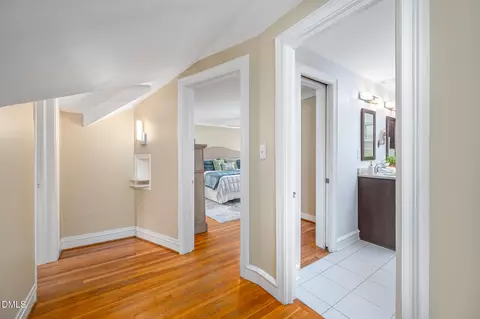 Entry Way - 2116 Pershing St, Durham, NC 27705 photo 4 of 5