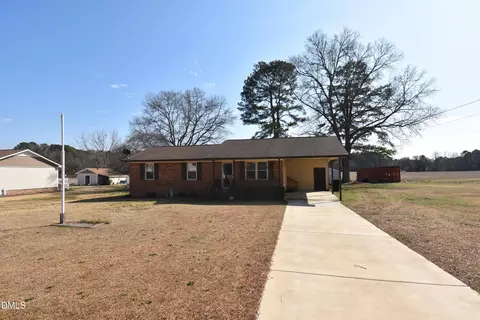 216 Sullivan Rd, Selma, NC 27576