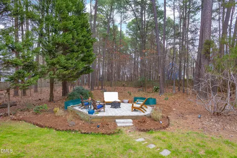 Exterior - 6 Ozark Ct, Durham, NC 27713 photo 5 of 8