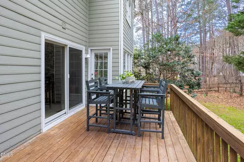 Exterior - 6 Ozark Ct, Durham, NC 27713 photo 3 of 8