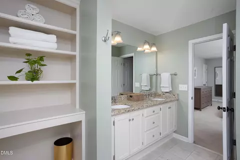 Bath - 6 Ozark Ct, Durham, NC 27713 photo 4 of 5
