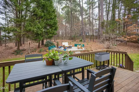 Exterior - 6 Ozark Ct, Durham, NC 27713 photo 4 of 8